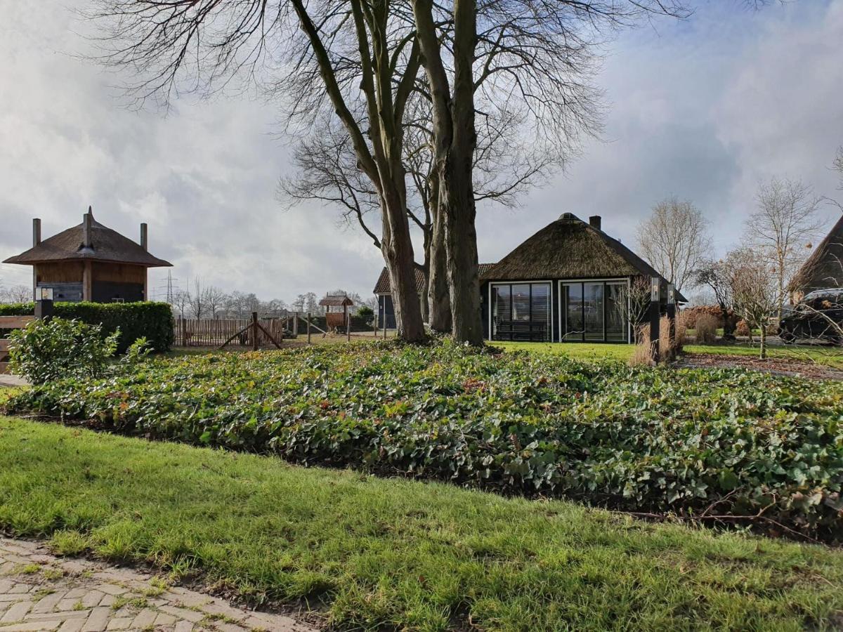 Holiday Home Heeresteeg In Nieuwleusen With Garden De Meele Exteriér fotografie